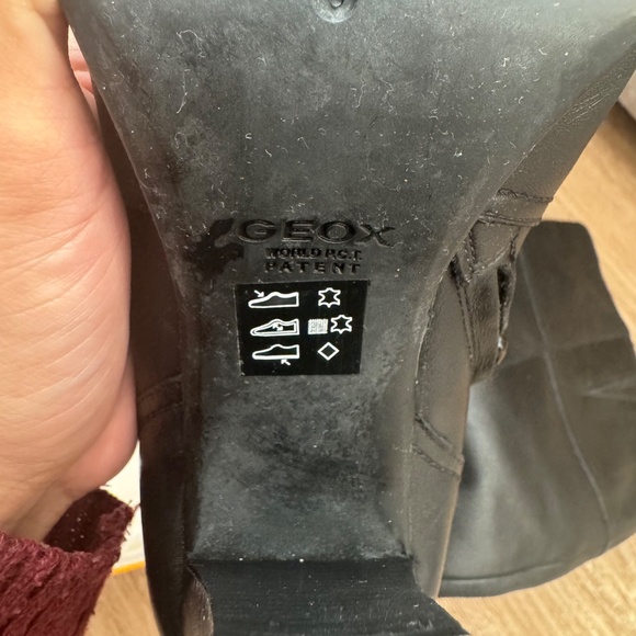 ๐ฏLeather Geox knee high heeled - Picture 6 of 6